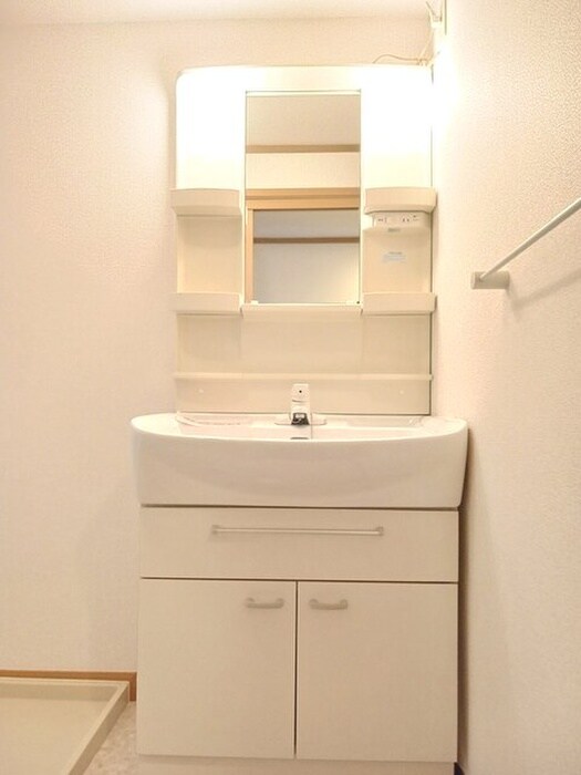 物件内観写真6　(洗面)