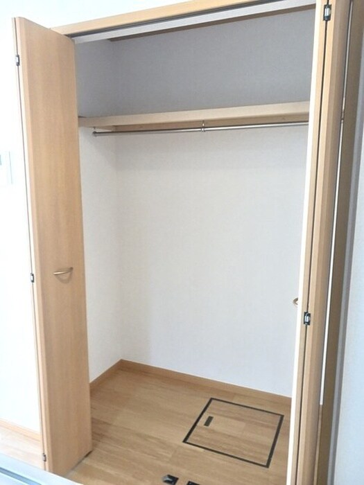 物件内観写真9　(収納)