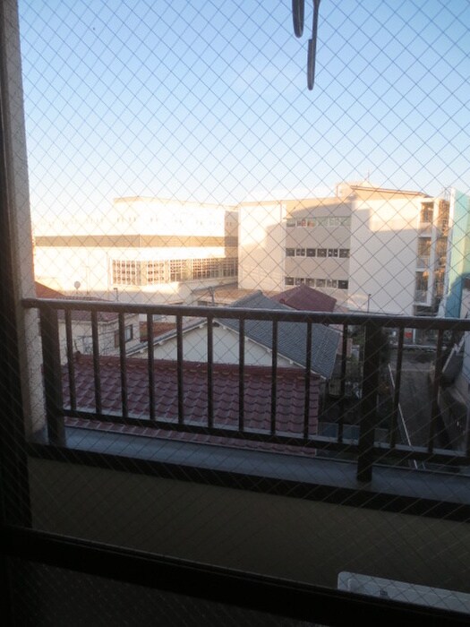 物件内観写真16　(ベランダ・バルコニー)