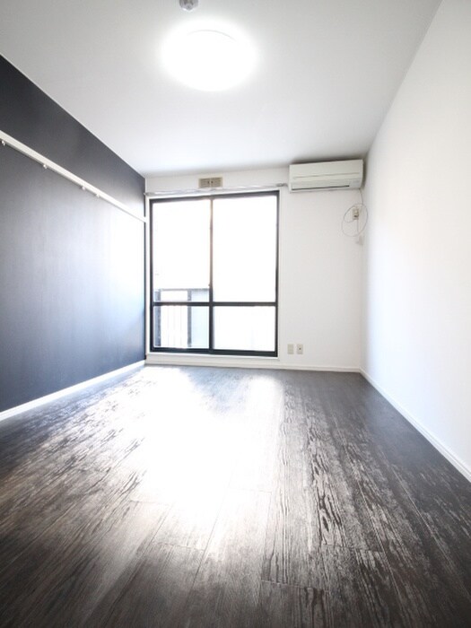 物件内観写真3　(居室)