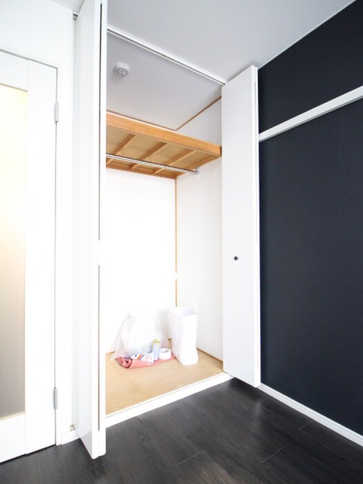 物件内観写真5　(収納)