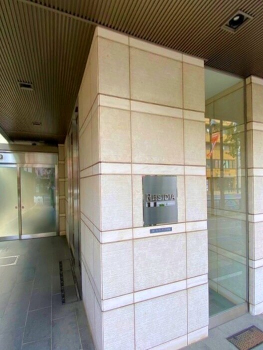 物件外観写真5　(エントランス部分)