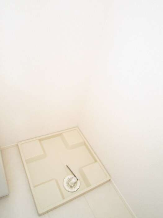 物件内観写真15　(洗濯機置場)