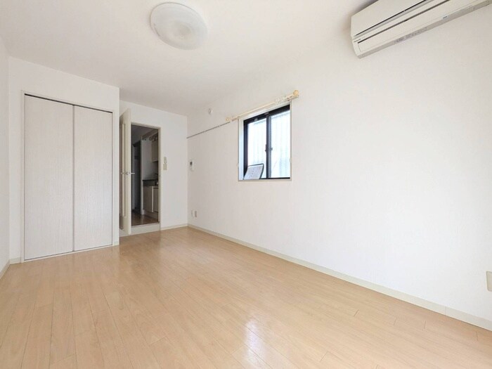 物件内観写真9　(居室)