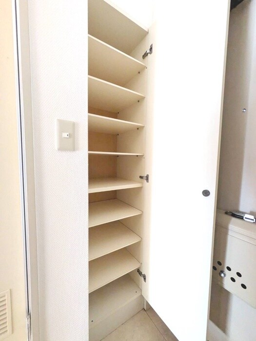 物件内観写真22　(靴箱)