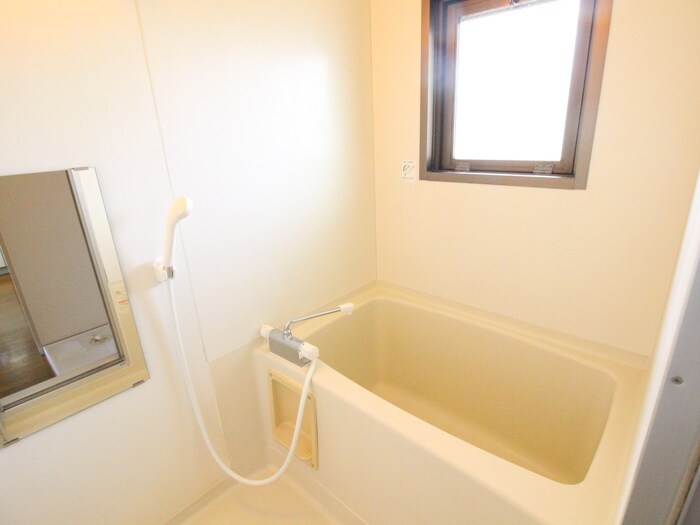 物件内観写真12　(バス／シャワールーム等)