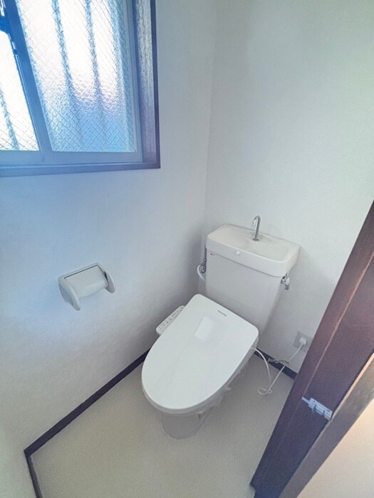 物件内観写真13　(トイレ)