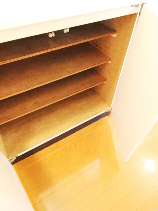 物件内観写真17　(靴箱)