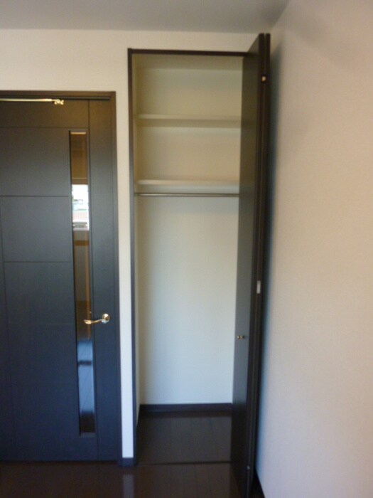 物件内観写真12　(収納)