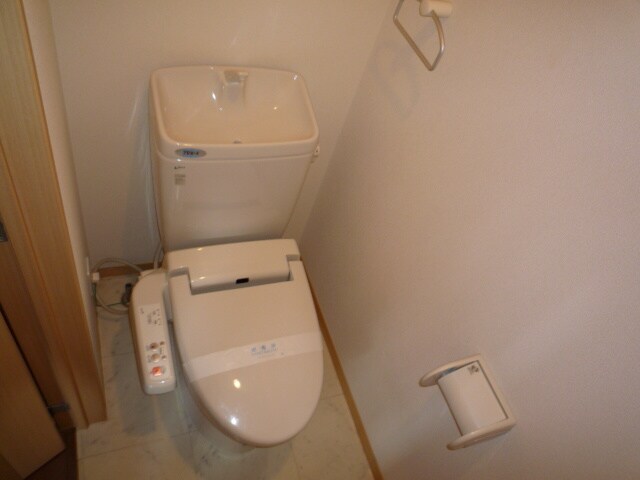 物件内観写真11　(トイレ)