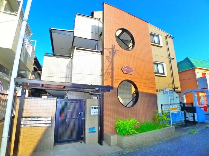 物件外観写真5　(エントランス部分)