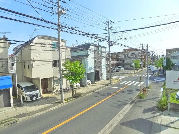 物件内観写真17　(室内からの展望)