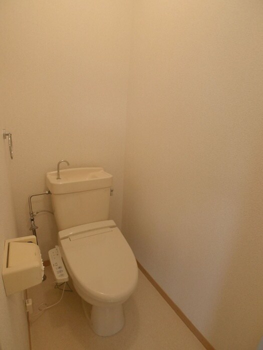 物件内観写真16　(トイレ)