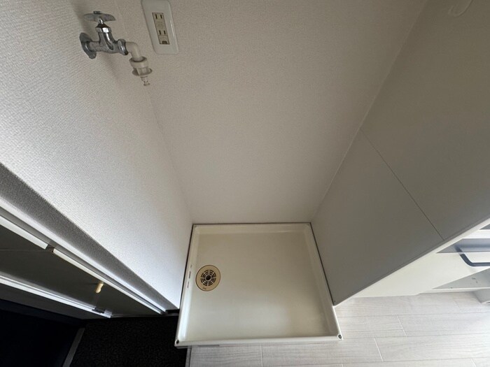 物件内観写真12　(洗濯機置場)