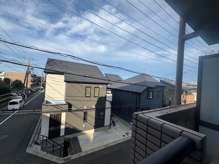 物件内観写真18　(室内からの展望)