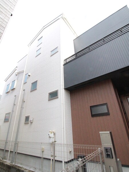 上落合３丁目戸建外観写真