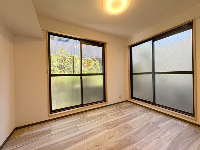 物件内観写真7　(居室)