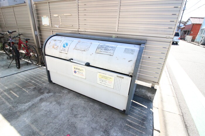 物件外観写真4　(建物設備)