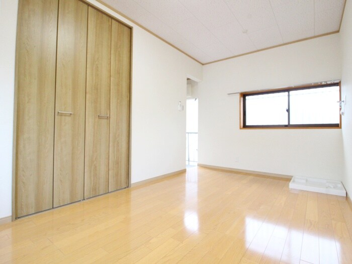 物件内観写真8　(居室)