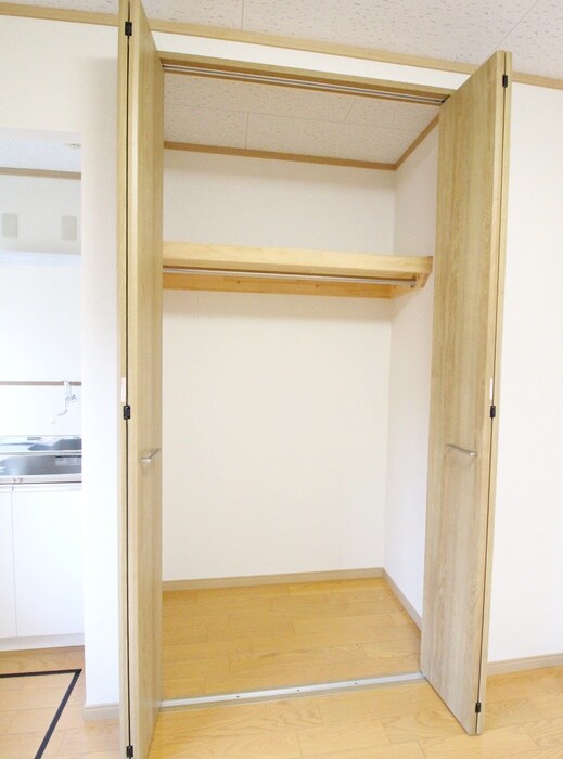 物件内観写真11　(収納)