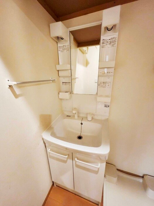 物件内観写真9　(洗面)