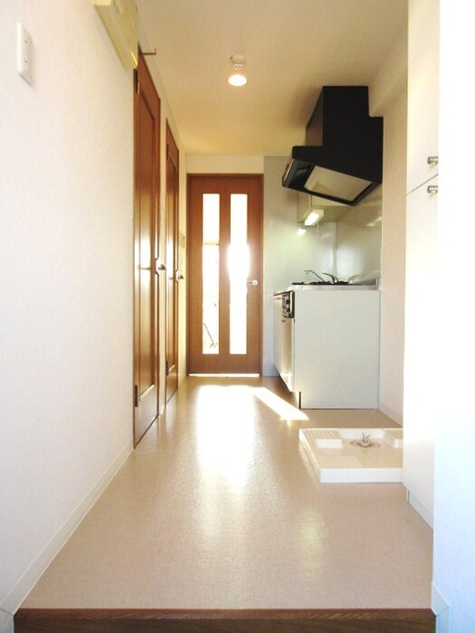 物件内観写真19　(廊下)