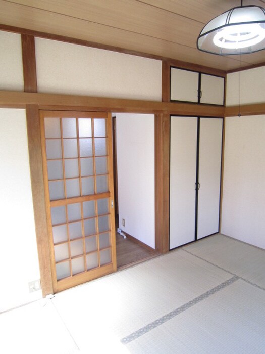 物件内観写真8　(居室)