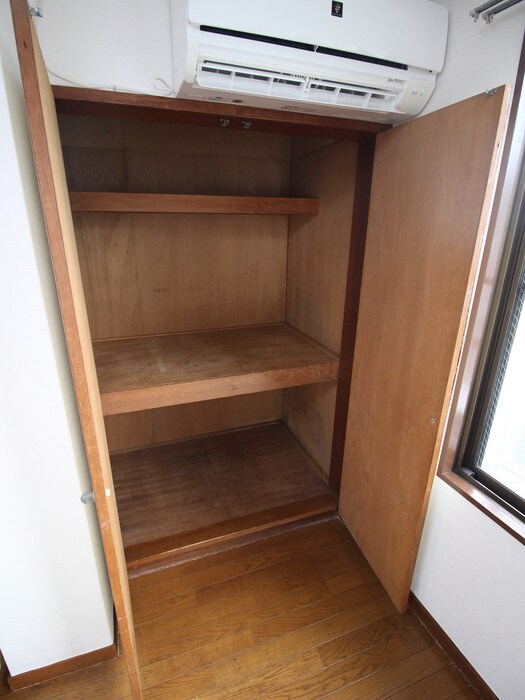 物件内観写真15　(収納)