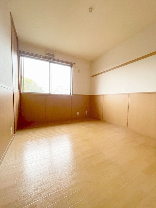 物件内観写真10　(居室)