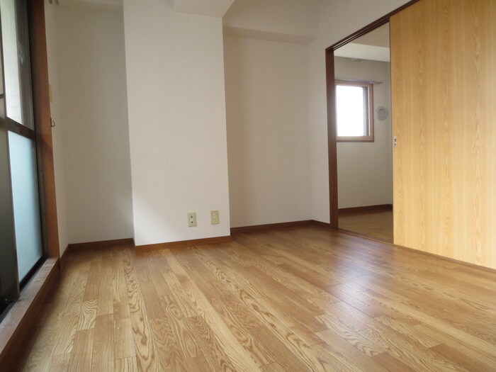 物件内観写真14　(居室)