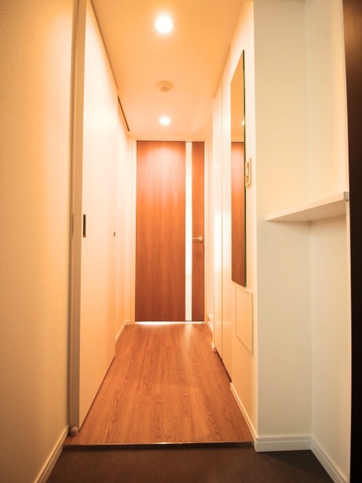 物件内観写真7　(玄関)