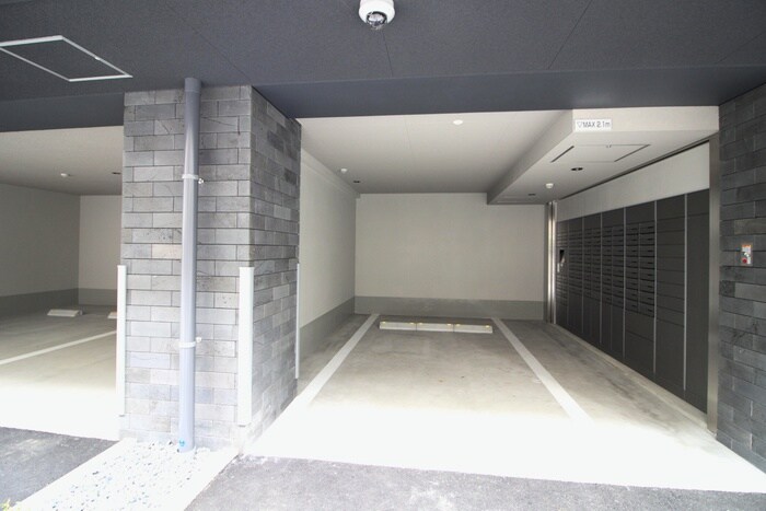 物件外観写真6　(駐車場)