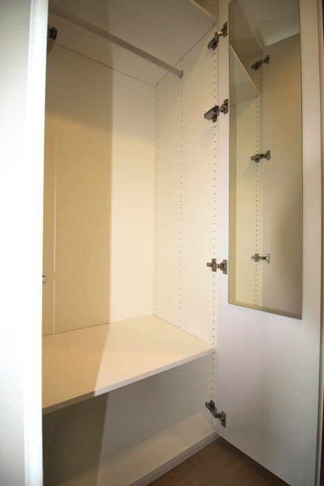 物件内観写真11　(収納)