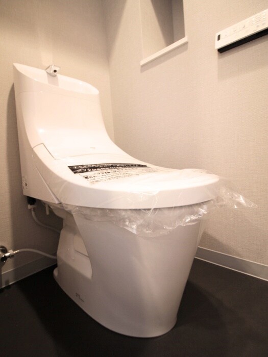 物件内観写真14　(トイレ)