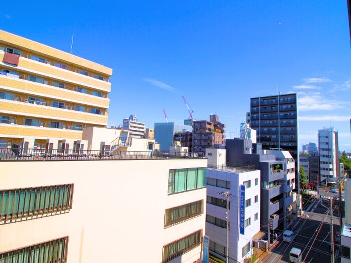 物件内観写真16　(室内からの展望)