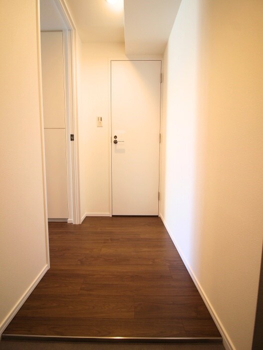 物件内観写真17　(廊下)