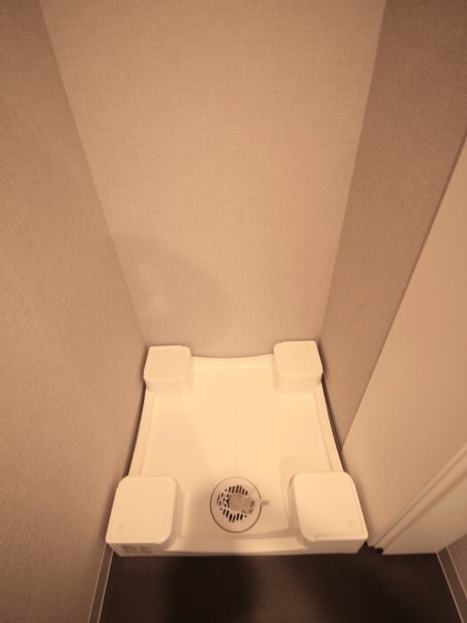 物件内観写真17　(洗濯機置場)