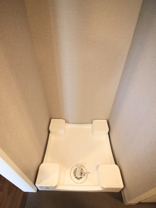 物件内観写真18　(洗濯機置場)