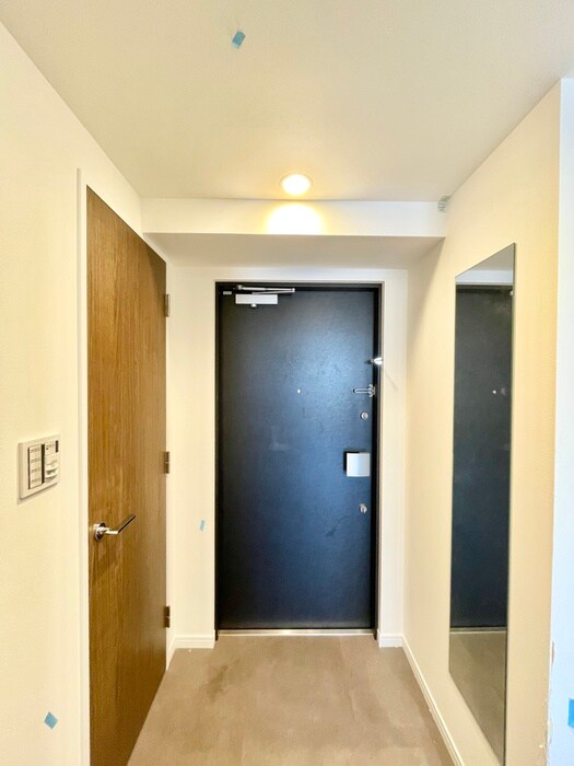 物件内観写真18　(玄関)