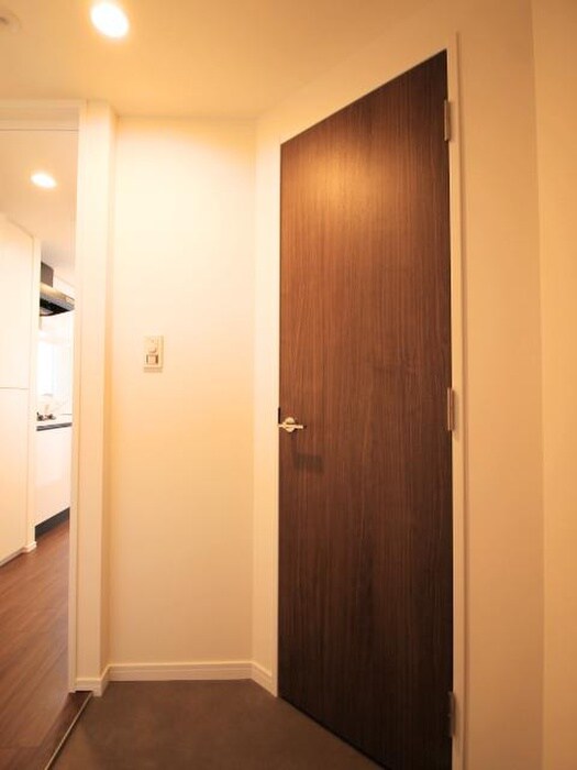 物件内観写真19　(玄関)