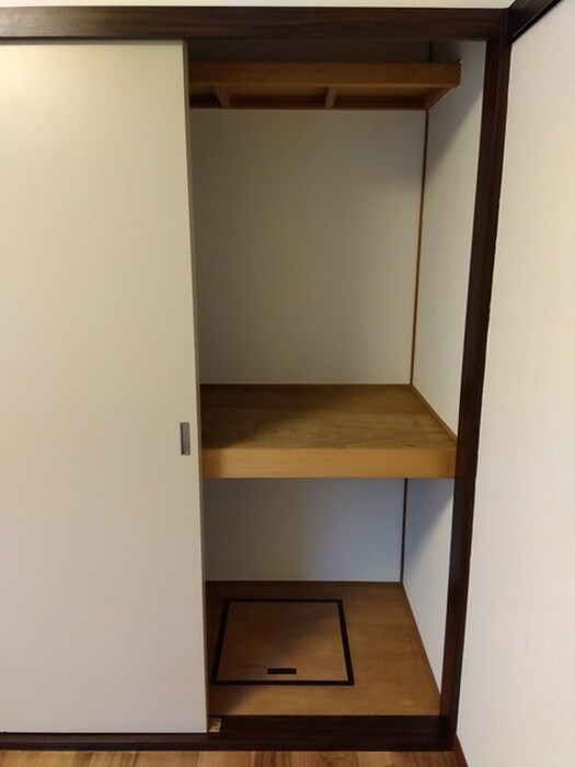 物件内観写真14　(収納)