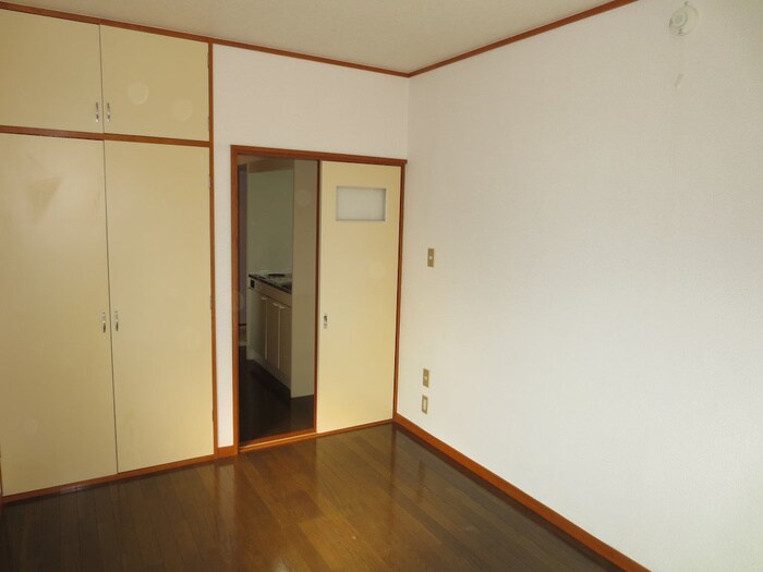 物件内観写真9　(居室)