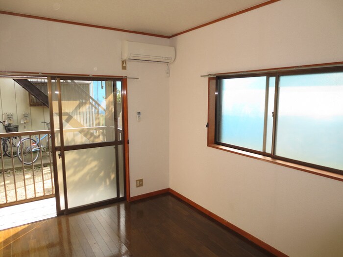 物件内観写真12　(居室)