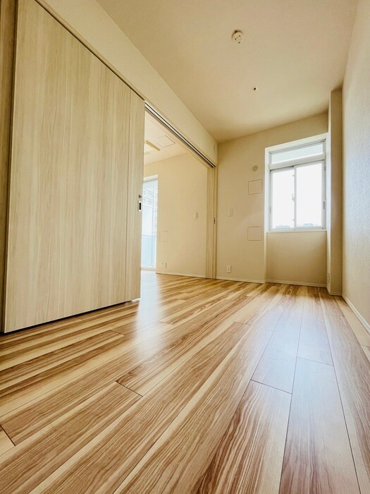 物件内観写真10　(居室)