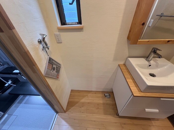 物件内観写真14　(洗濯機置場)