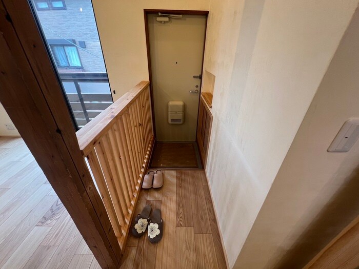 物件内観写真17　(玄関)