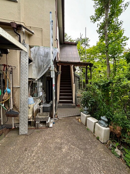 物件外観写真5　(エントランス部分)