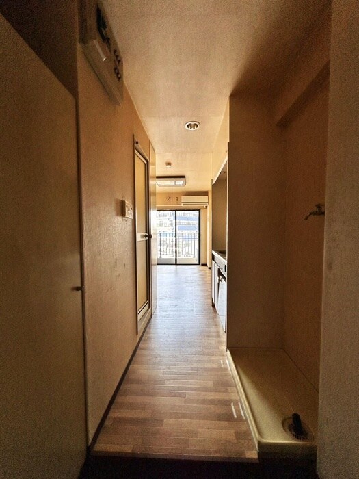 物件内観写真18　(廊下)