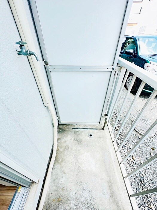 物件内観写真15　(洗濯機置場)