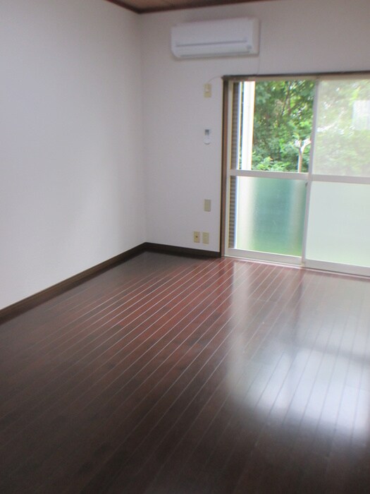 物件内観写真10　(居室)